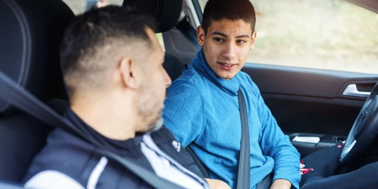 À 17 ans au volant : ce que ça change pour l’assurance