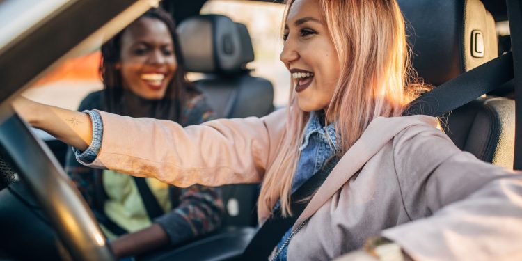 Assurance auto étudiante : comment dénicher l’offre la moins chère ?