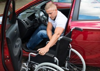 Au volant malgré le handicap : trouver l’assurance auto parfaite pour vous