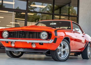 Comment assurer votre vieille auto sans vous ruiner ? Guide complet et astuces