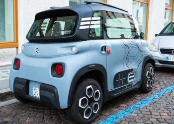 Les voitures sans permis : petites par la taille, grandes par les obligations