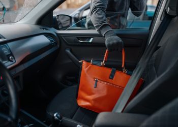 Assurance pour vol d’objet dans la voiture : comment ça marche ?