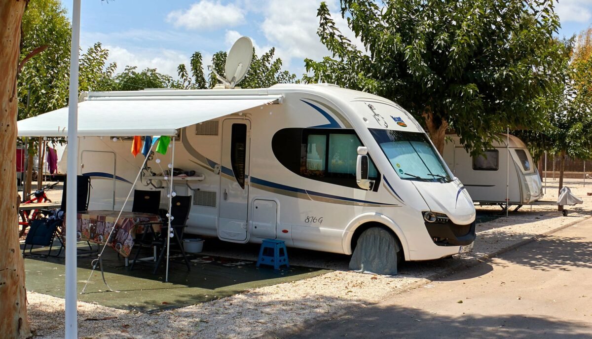 découvrez notre guide sur l'assurance caravane, essentiel pour protéger votre véhicule et voyager en toute sécurité. comparez les garanties et trouvez l'assurance adaptée à vos besoins pour profiter pleinement de vos aventures sur la route.