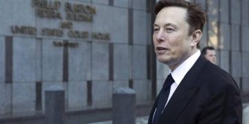 découvrez la réaction d'elon musk suite à l'annulation de 4000 gâteaux par tesla. un aperçu intrigant sur la gestion des ressources et les choix inattendus de l'entreprise au cœur de l'actualité.