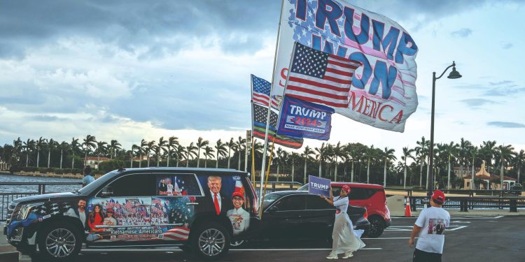 découvrez les raisons derrière la décision controversée de donald trump d'interdire tesla. plongez dans les enjeux politiques et économiques qui entourent cette actualité brûlante.