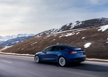 découvrez le défi judiciaire entourant tesla, une entreprise pionnière dans le secteur automobile électrique, et les enjeux juridiques qui impactent son avenir. analyse des affaires en cours et des conséquences pour la marque et ses innovations.