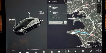 découvrez les défis rencontrés par les acheteurs de tesla face aux limitations des bornes de recharge rapide, et comment cela impacte leur expérience de conduite électrique.
