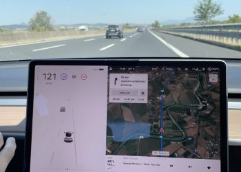découvrez les défis majeurs que tesla rencontre en europe avec sa conduite autonome, et pourquoi cela pourrait représenter son pire scénario sur ce marché.