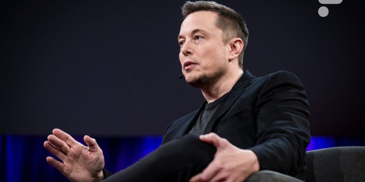 découvrez pourquoi elon musk a décidé de ne pas lancer de moto tesla, en mettant l'accent sur les préoccupations liées à la sécurité.