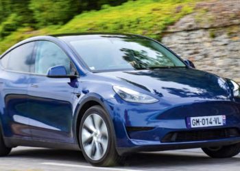 découvrez notre essai complet de la tesla model 3 propulsion, une voiture électrique abordable alliant performance, autonomie et design moderne. lire le verdict détaillé.