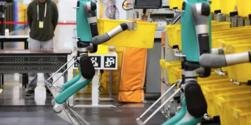 découvrez le nouveau constructeur de robots humanoïdes, alliant technologie avancée et design innovant pour créer des robots intelligents et interactifs.
