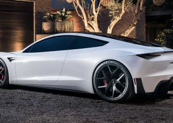 les nouveaux dépôts de marque ravivent l'intérêt pour la tesla roadster, annonçant possiblement de futurs développements excitants autour de ce modèle emblématique.