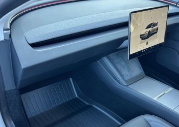 découvrez les robotaxis tesla avec conducteur : une technologie avancée alliant sécurité, confort et innovation pour une nouvelle expérience de mobilité urbaine.