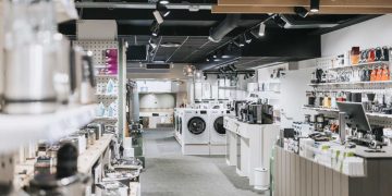 tesla berlin supprime discrètement 1 700 emplois, impactant son effectif et ses opérations en europe.