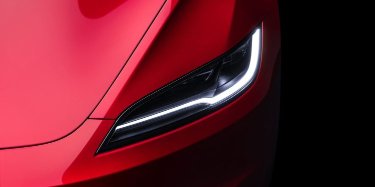 découvrez les risques d'incendie liés à l'utilisation d'un adaptateur non homologué sur une tesla. sécurité et précautions indispensables pour éviter les accidents.