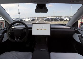 découvrez le test de la conduite autonome tesla fsd en suisse, une avancée technologique pour une expérience de conduite sécurisée et innovante.