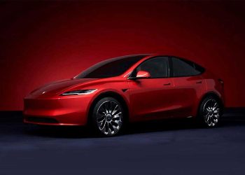 découvrez la tesla model y avec plus de 800 km d'autonomie, une révolution électrique bientôt disponible pour transformer vos trajets quotidiens.