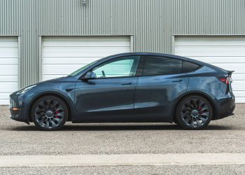 tesla envisage un rappel potentiel de 2,8 millions de véhicules pour garantir la sécurité et la qualité de ses automobiles. découvrez les détails de cette opération importante.
