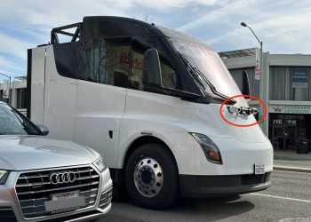 découvrez les spécifications définitives du tesla semi, le camion électrique révolutionnaire alliant performance, autonomie et innovation technologique.