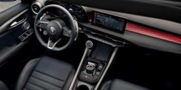 découvrez l'évolution des ventes automobiles en europe avec la croissance de cupra, alfa romeo et alpine, tandis que tesla et byd intensifient leur compétition sur le marché.