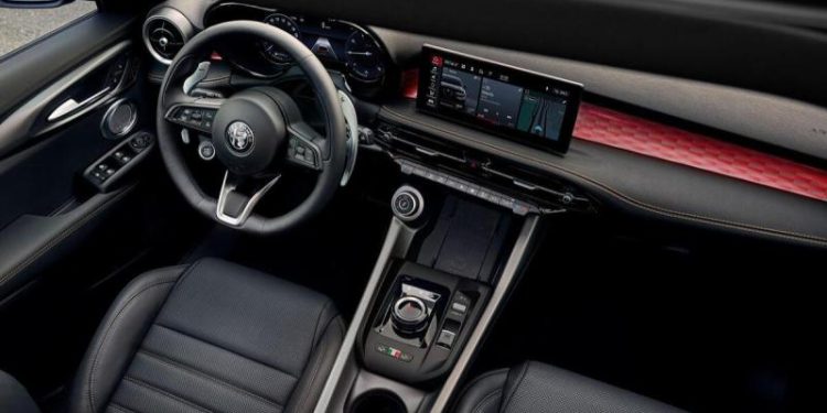 découvrez l'évolution des ventes automobiles en europe avec la croissance de cupra, alfa romeo et alpine, tandis que tesla et byd intensifient leur compétition sur le marché.