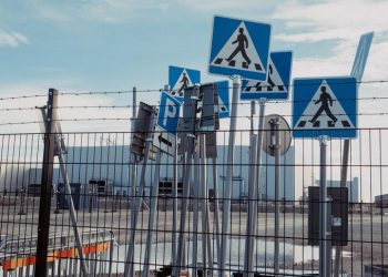 découvrez un an après northvolt comment la technologie verte suédoise s'impose comme un modèle de résilience et d'innovation durable pour l'avenir énergétique.