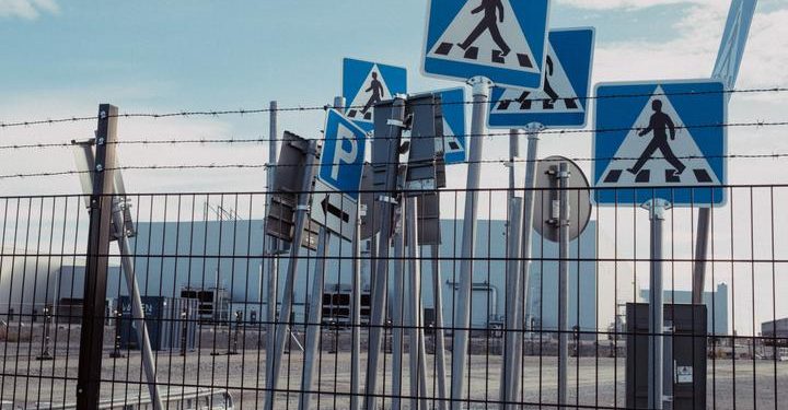 découvrez un an après northvolt comment la technologie verte suédoise s'impose comme un modèle de résilience et d'innovation durable pour l'avenir énergétique.