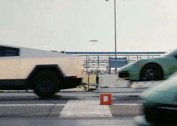 découvrez le nouveau brevet tesla pour une remorque améliorant l'autonomie du cybertruck, une innovation majeure pour les véhicules électriques.