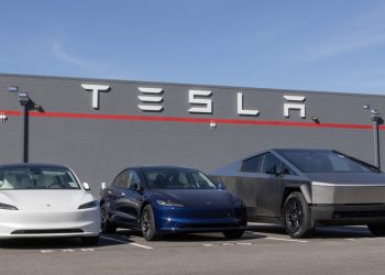 Tesla sous pression : 21 procès liés à l’Autopilot, au FSD et à des accusations de discrimination, un passif évalué à 14,5 milliards de dollars