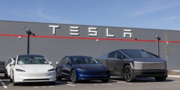 Tesla sous pression : 21 procès liés à l’Autopilot, au FSD et à des accusations de discrimination, un passif évalué à 14,5 milliards de dollars