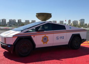 Cybertruck au Kazakhstan : les défis de Tesla face à un marché en mutation