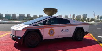 Cybertruck au Kazakhstan : les défis de Tesla face à un marché en mutation