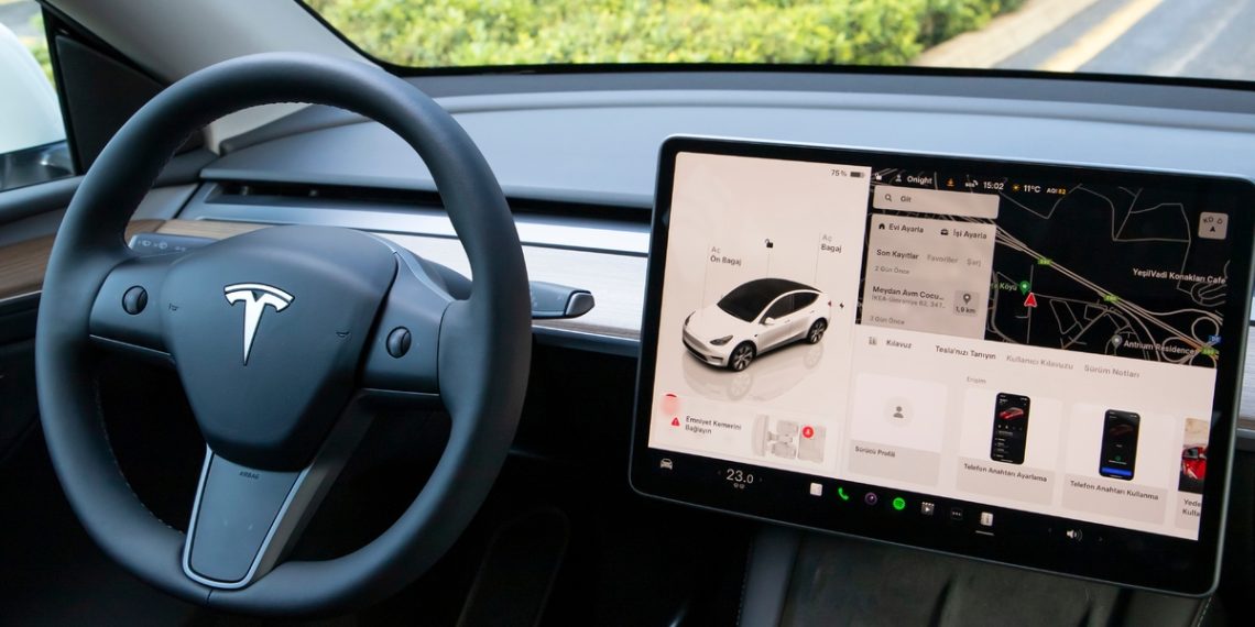 découvrez pourquoi la tesla model s abordable à 5 200 € peut s'avérer un véritable gouffre financier malgré son prix attractif.